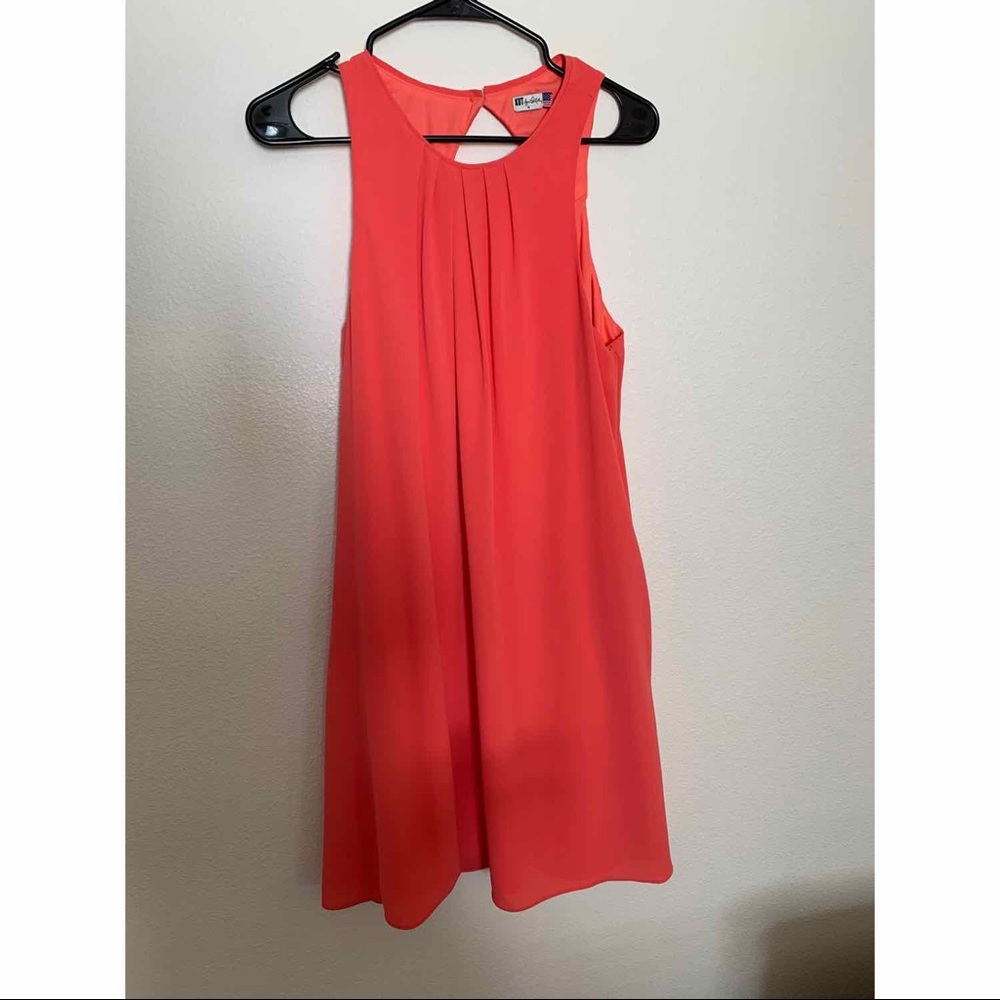 Summer dress with pockets